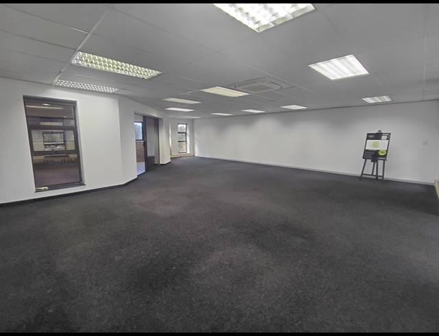 149M² OFFICE TO LET IN HURLINGHAM